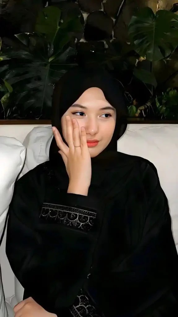 Aisha Malik